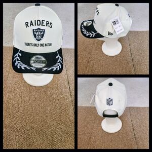 LAS VEGAS RAIDERS NFL FOOTBALL SNAPBACK HAT.